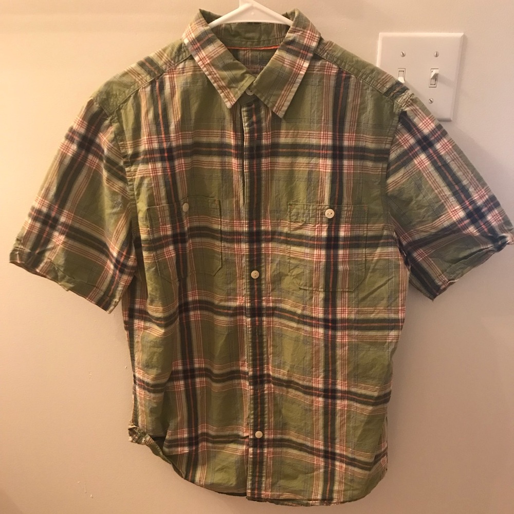Green short sleeve button up